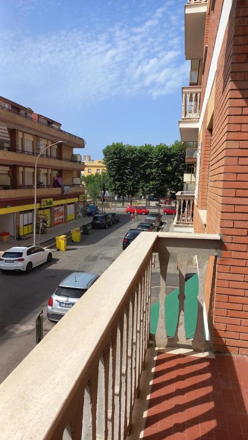 Appartamento Incantevole Al Centro Di Torvaianica Exterior foto